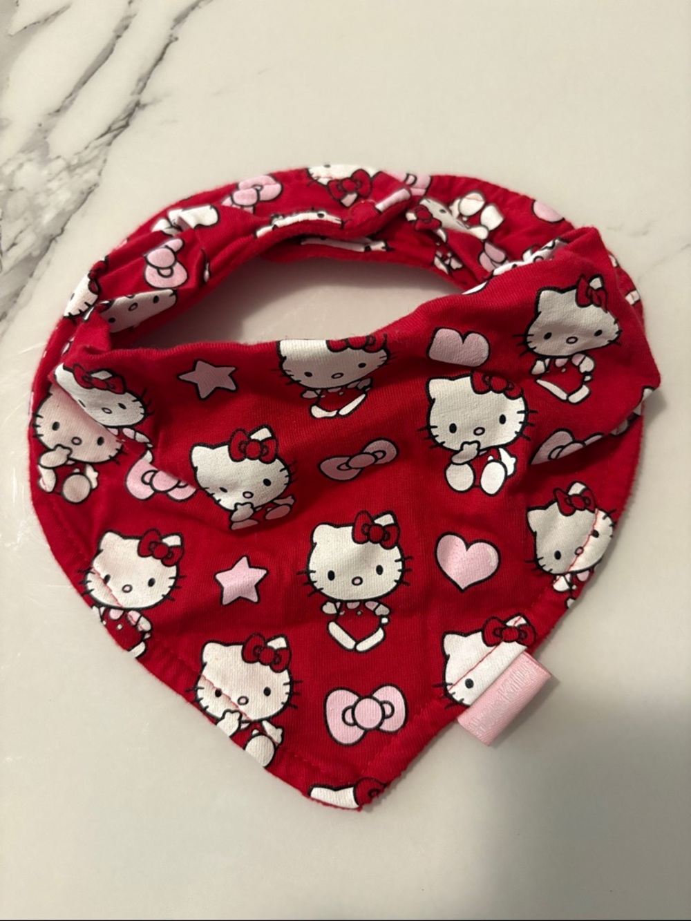 Sanrio Hello Kitty Red and pink toddler scarf